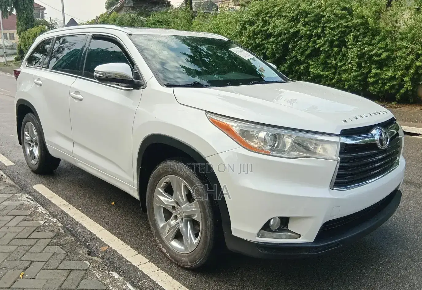 Toyota Highlander Limited Platinum 4dr SUV AWD (3.5L 6cyl 6A) 2015