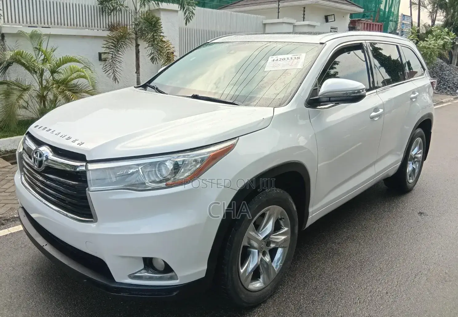 Toyota Highlander Limited Platinum 4dr SUV AWD (3.5L 6cyl 6A) 2015