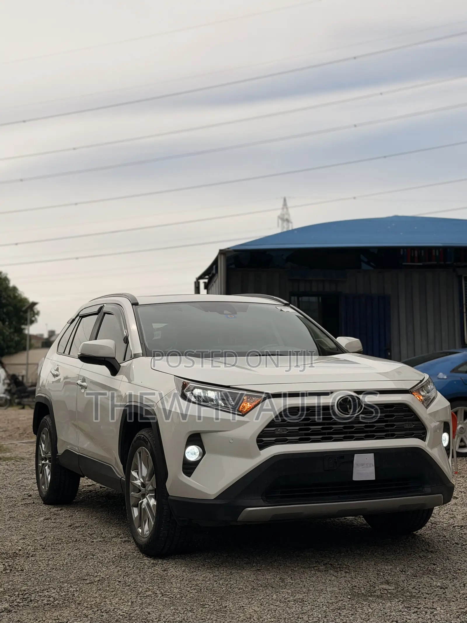 Toyota RAV4 Limited FWD 2020 White