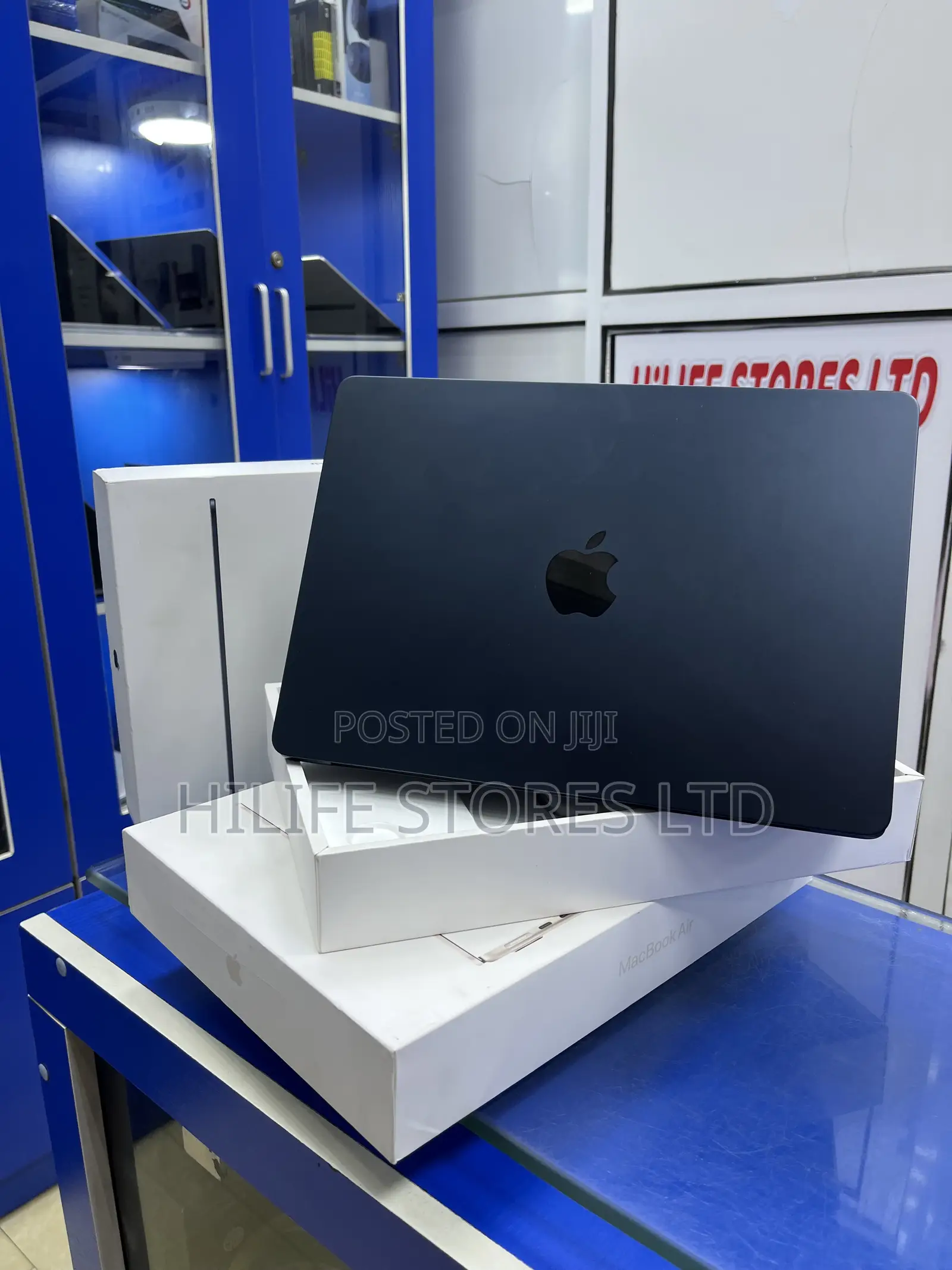 Laptop Apple MacBook Air 2022 M2 8GB Apple M2 SSD 256GB