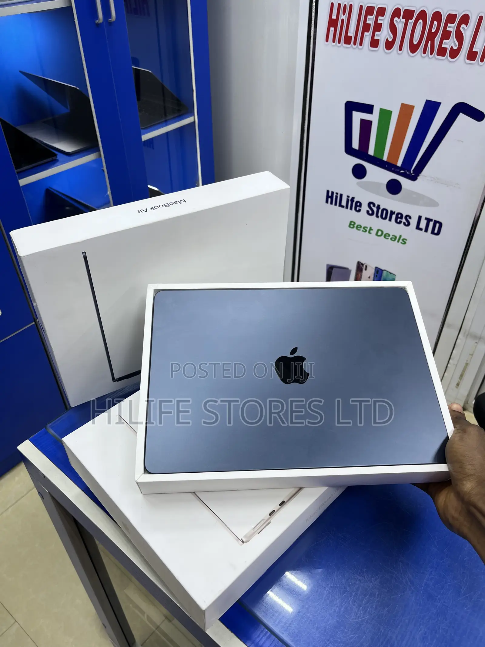 Laptop Apple MacBook Air 2022 M2 8GB Apple M2 SSD 256GB