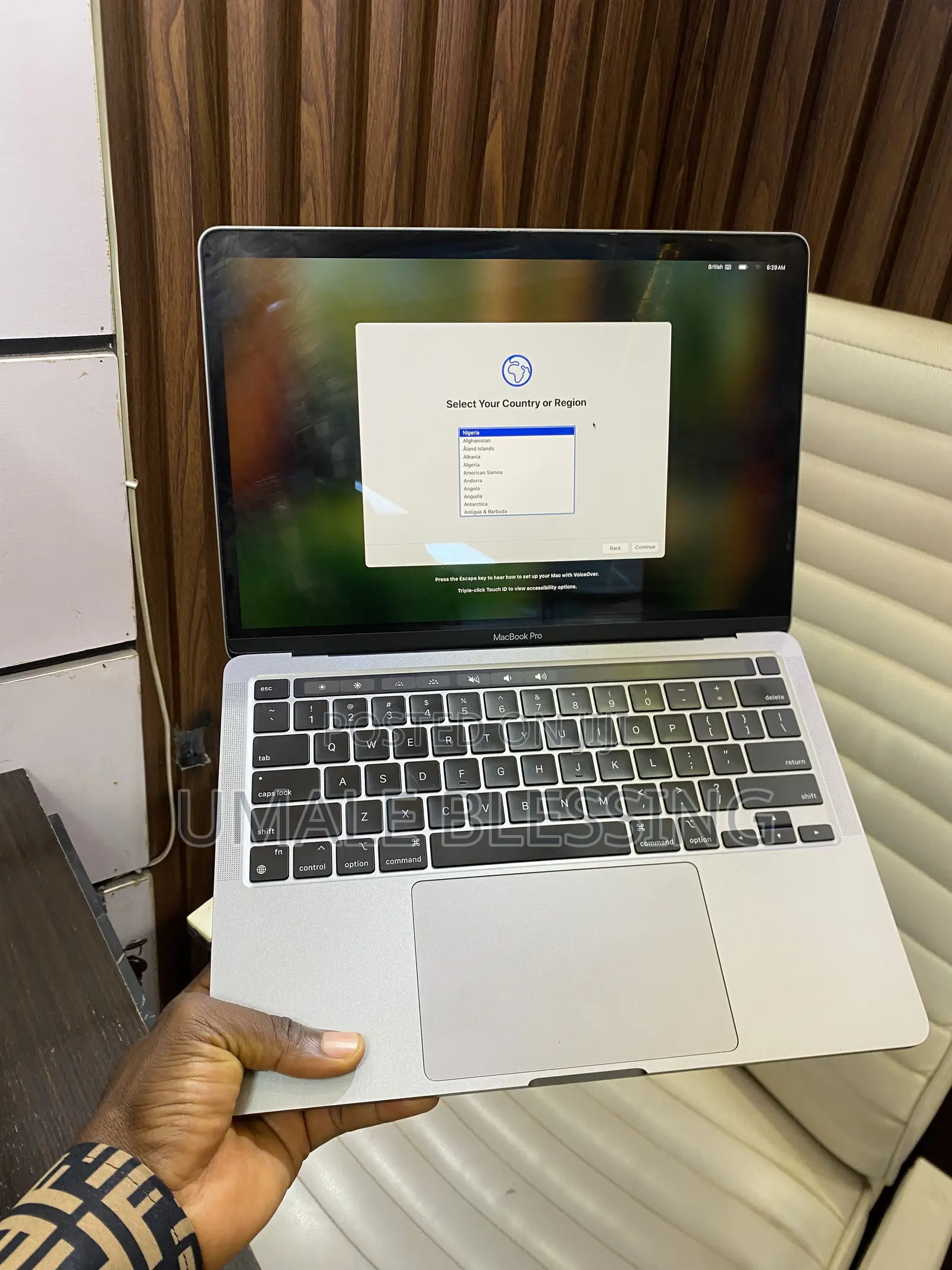 Laptop Apple MacBook Pro 2022 M2 8GB Intel Core M2 SSD 256GB
