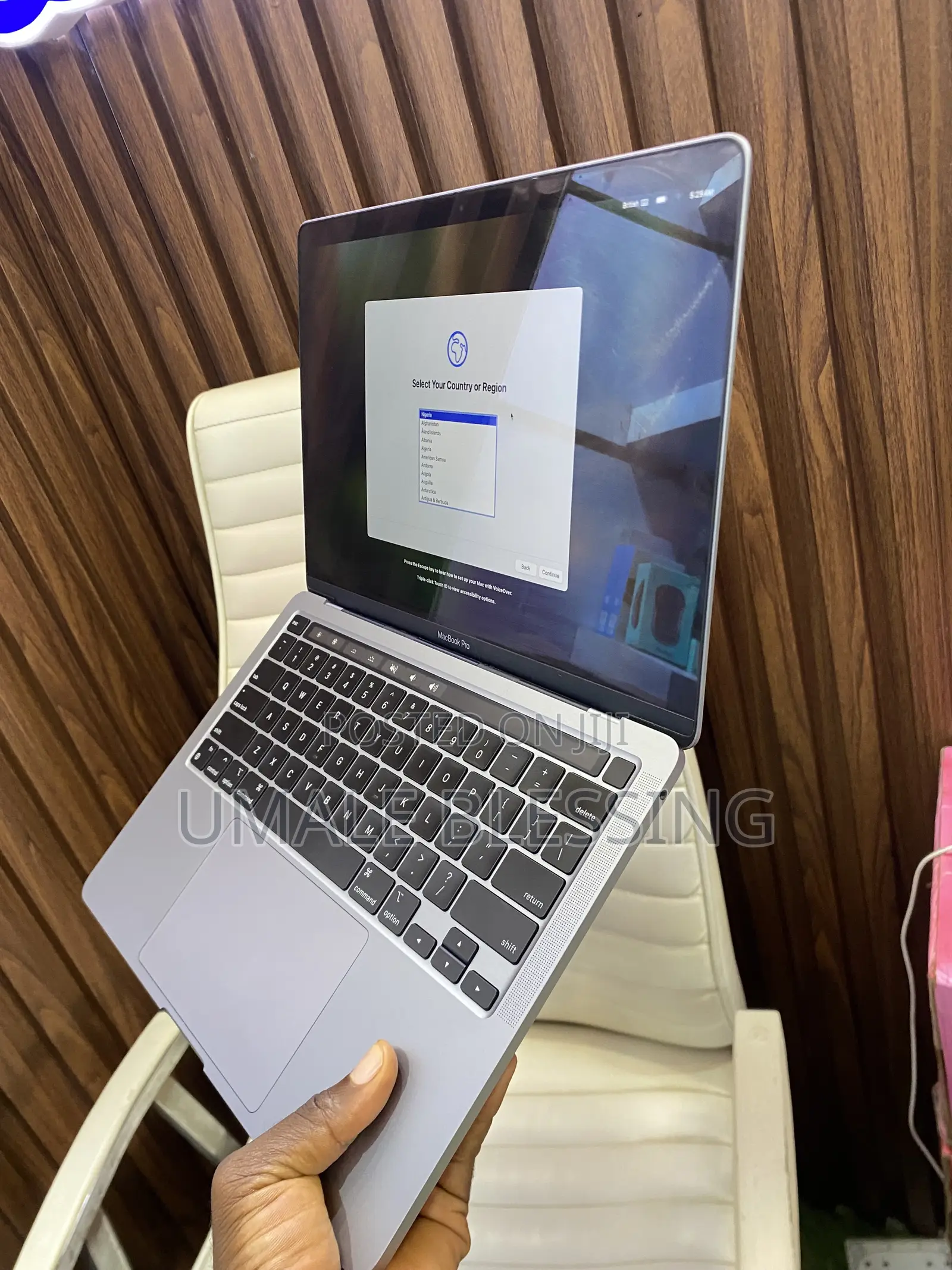 Laptop Apple MacBook Pro 2022 M2 8GB Intel Core M2 SSD 256GB