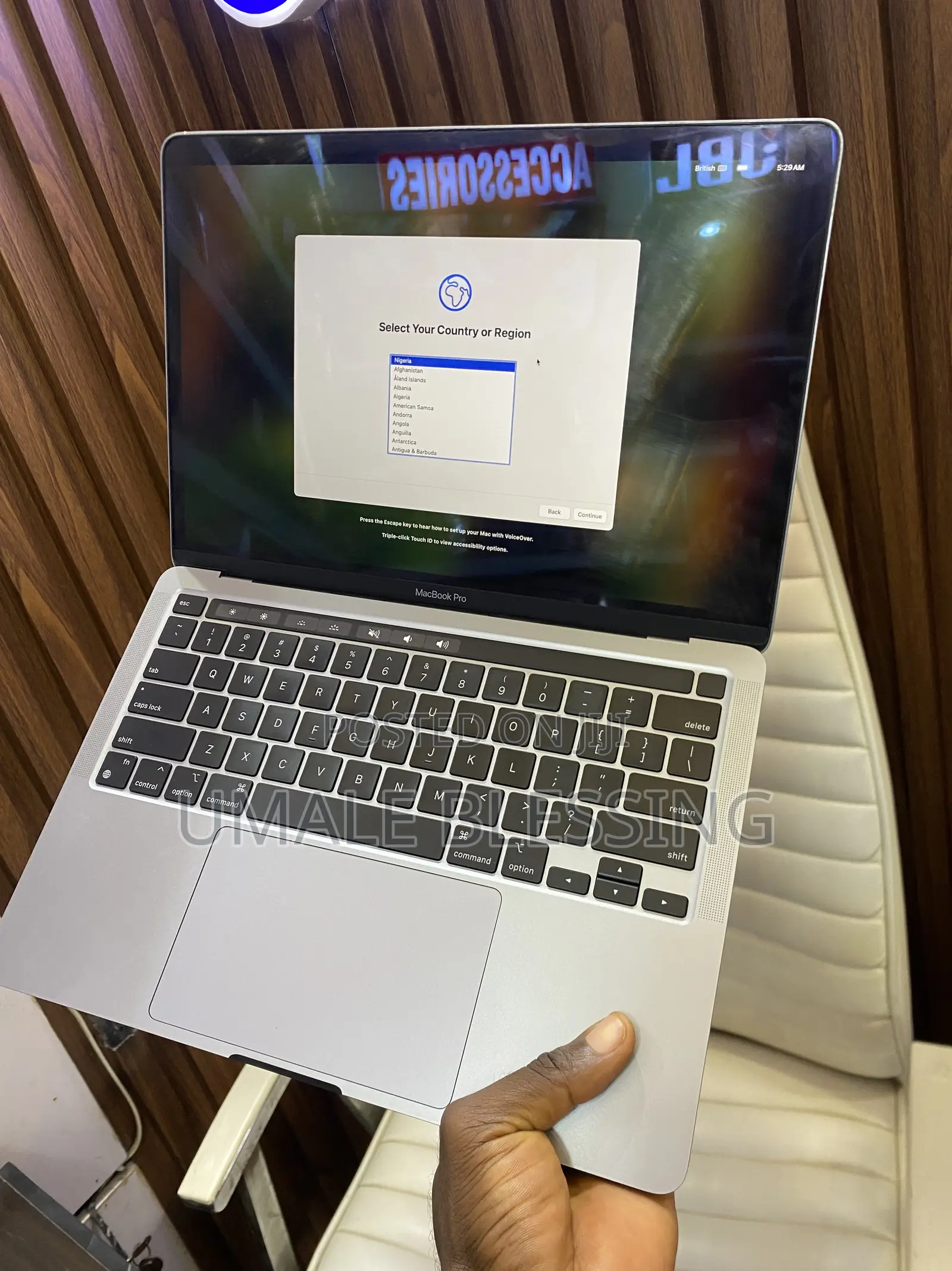 Laptop Apple MacBook Pro 2022 M2 8GB Intel Core M2 SSD 256GB