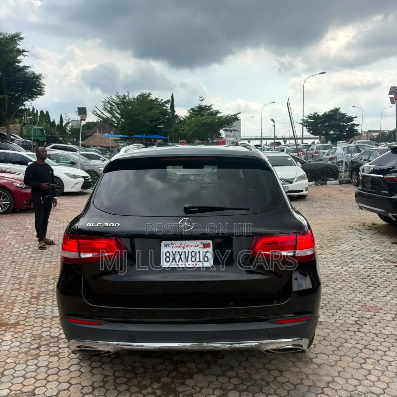 Mercedes-Benz C300 2017 Black