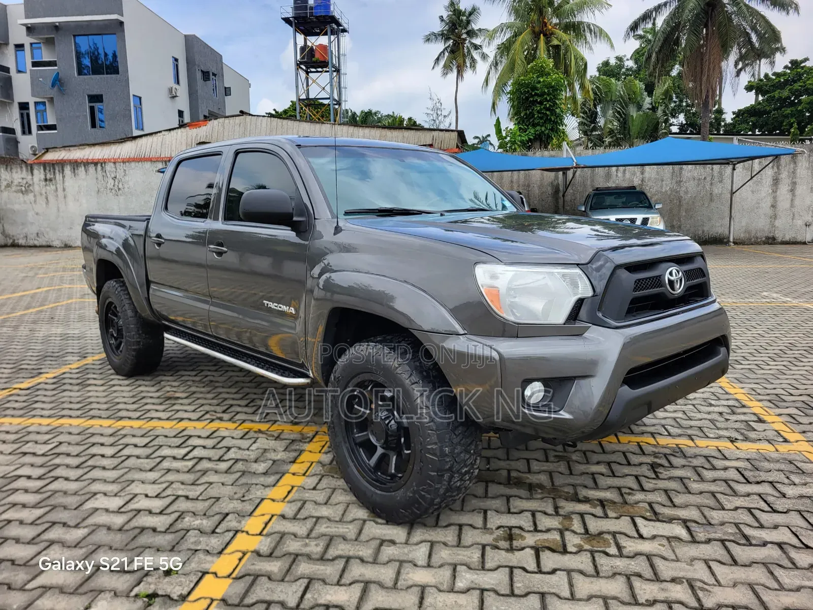 Toyota Tacoma Double Cab V6 Automatic 2010 Gray