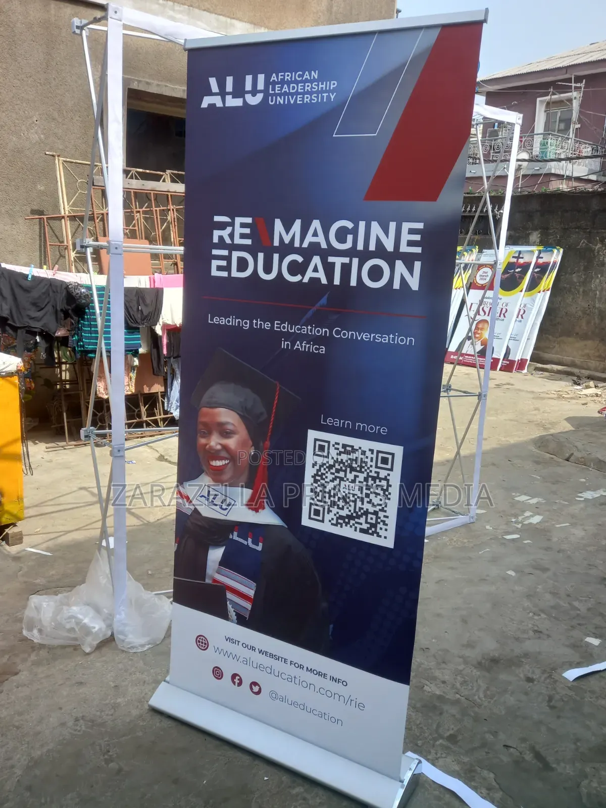 Roll Up Banner