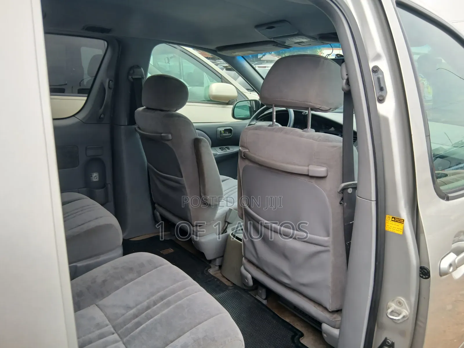 Toyota Sienna LE 2002 Silver