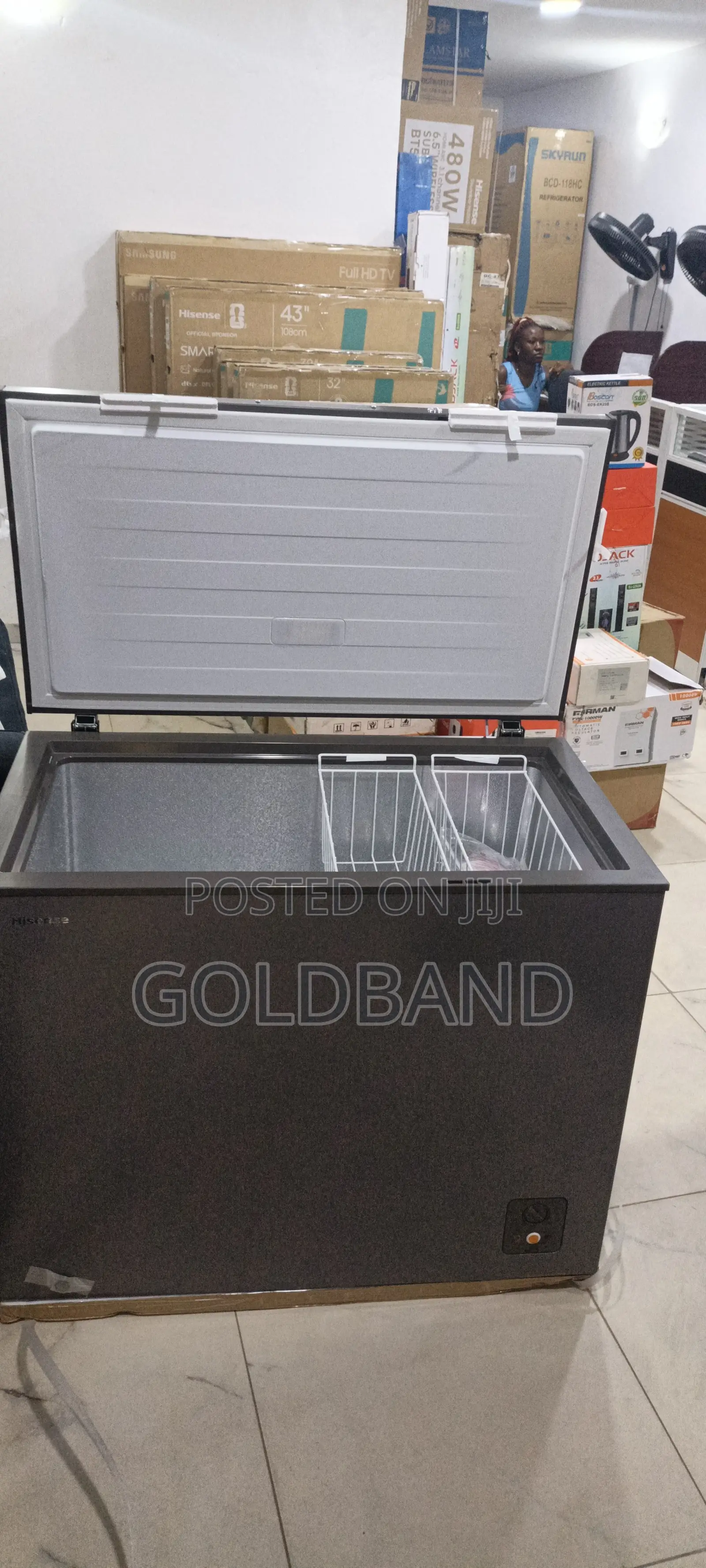 Hisense 250L Deep Freezer With Key Lock