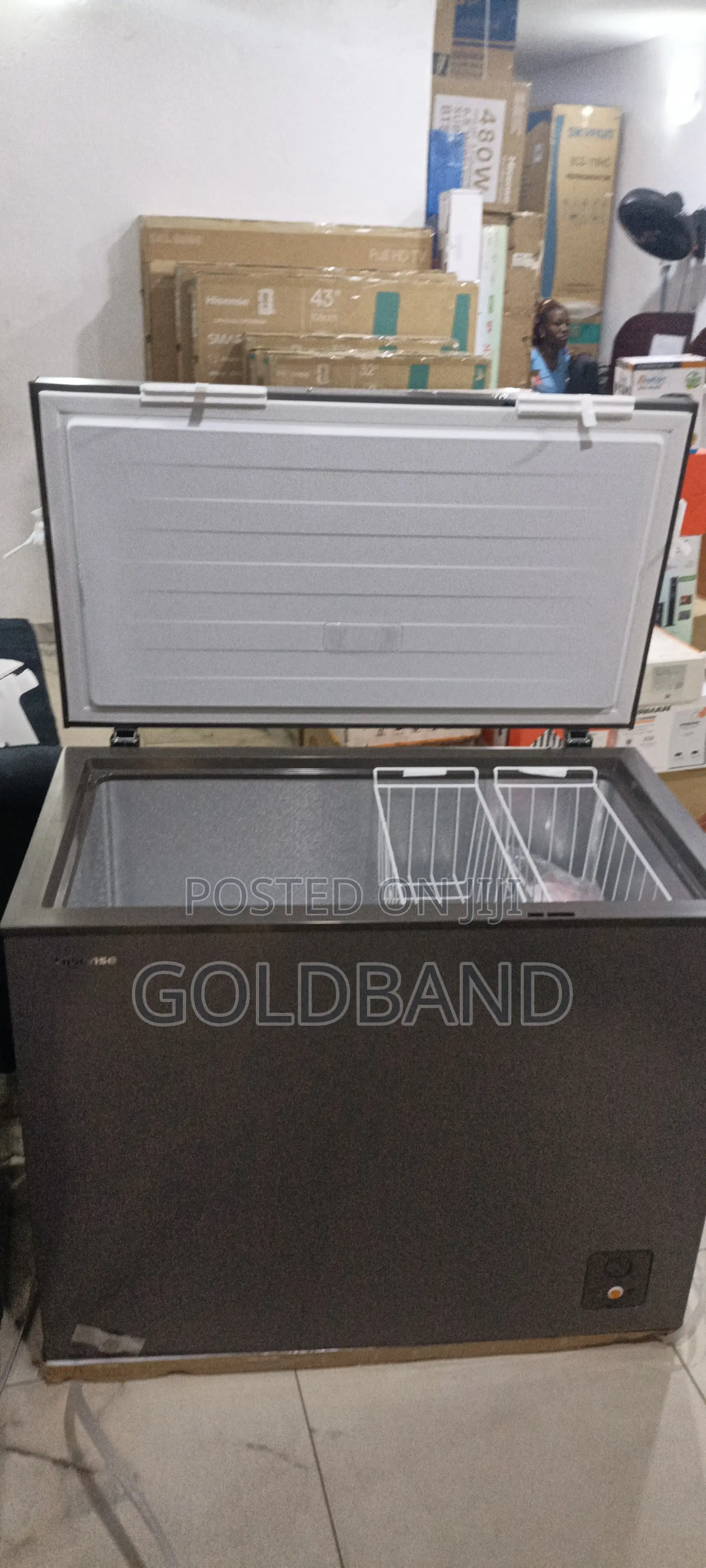 Hisense 250L Deep Freezer With Key Lock
