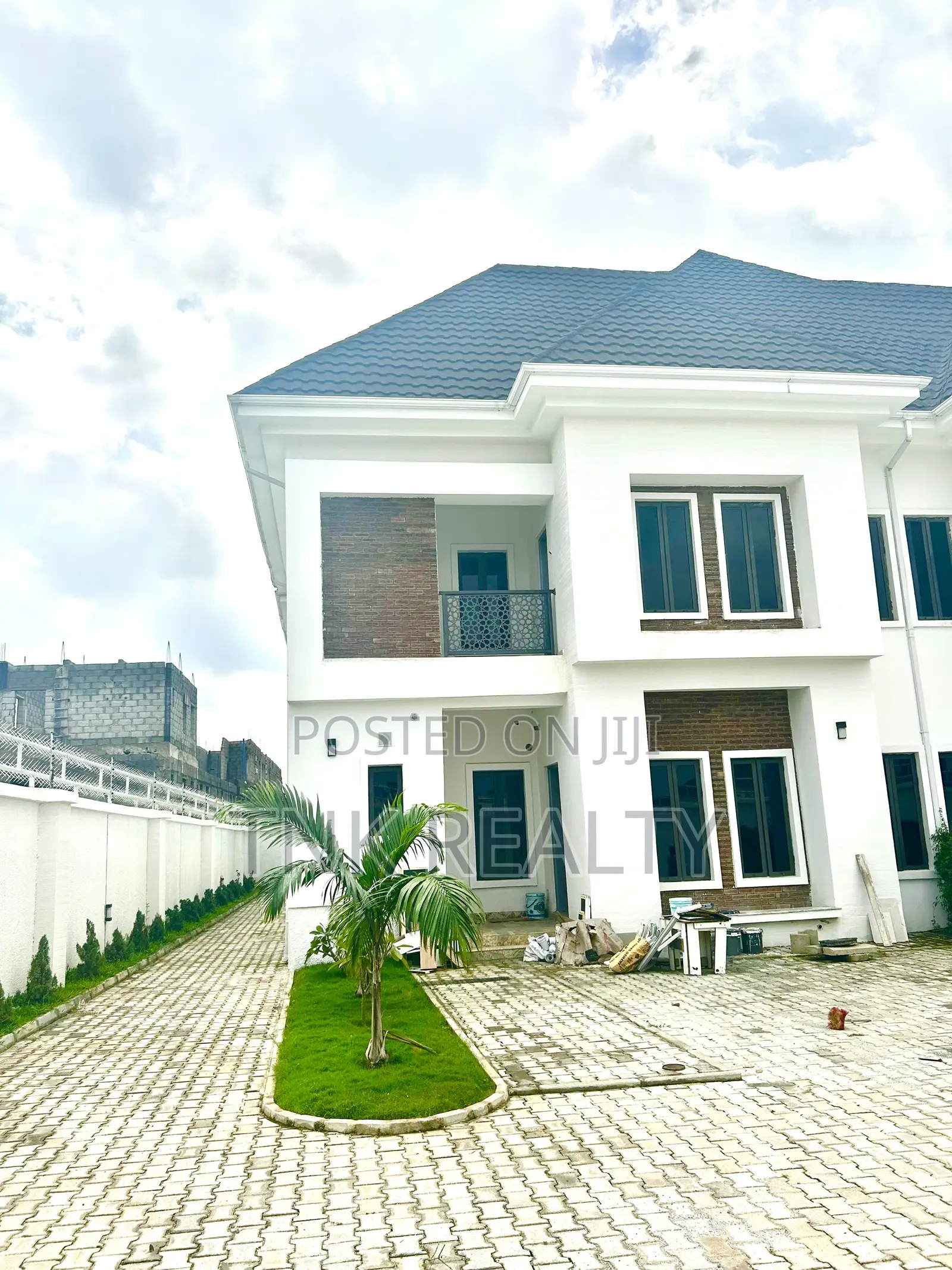 Furnished 4bdrm Duplex in Jahi for rent