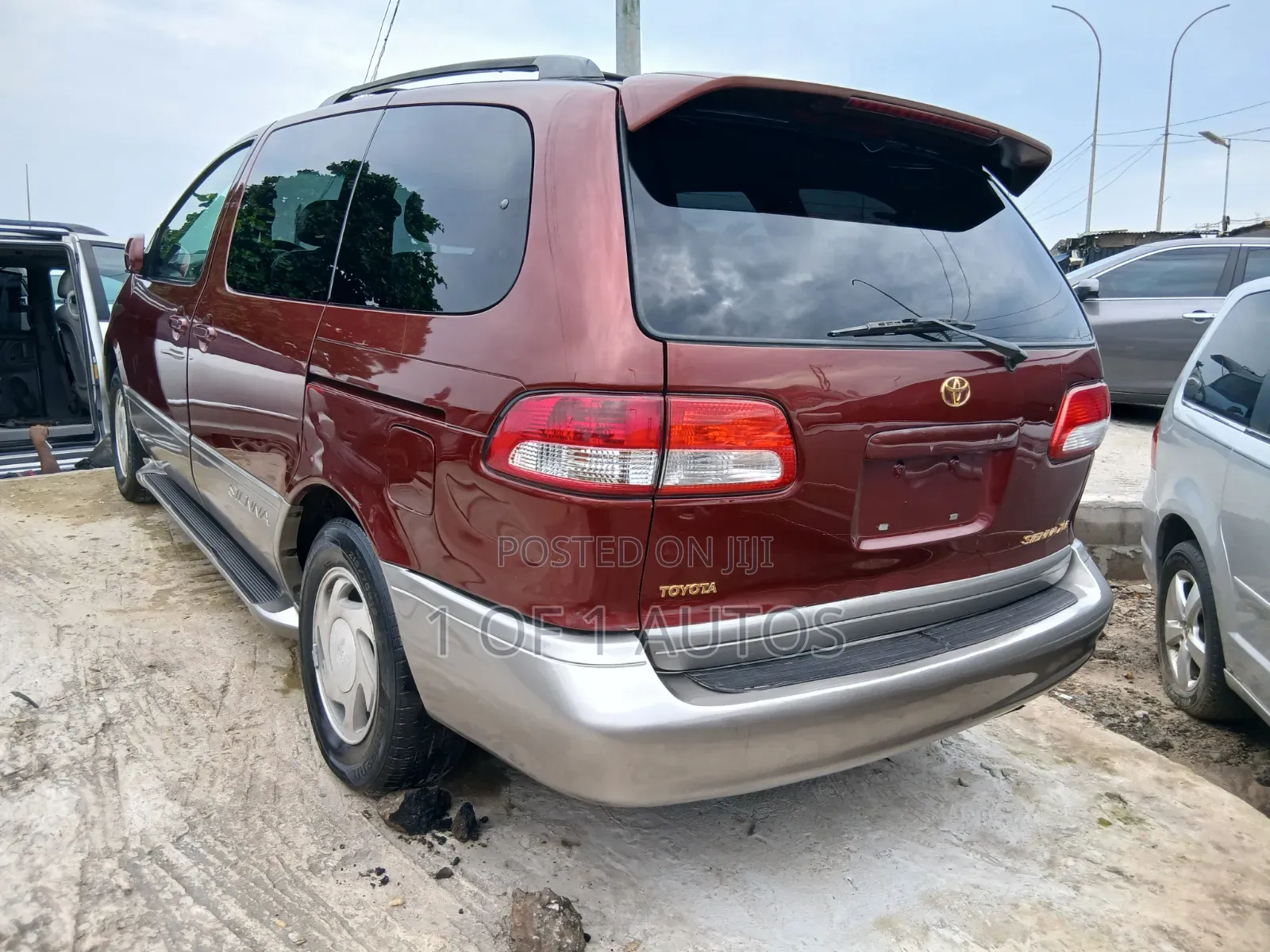Toyota Sienna XLE 2002 Brown