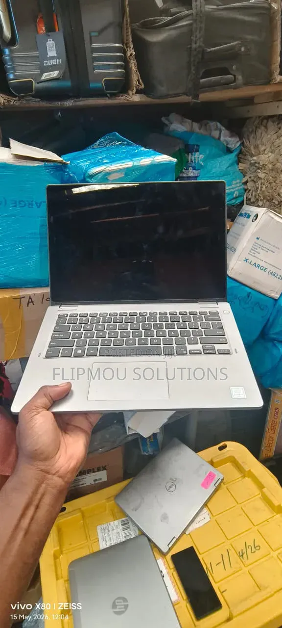 Laptop Dell Latitude 3310 2-in-1 8GB Intel Core i5 SSD 256GB