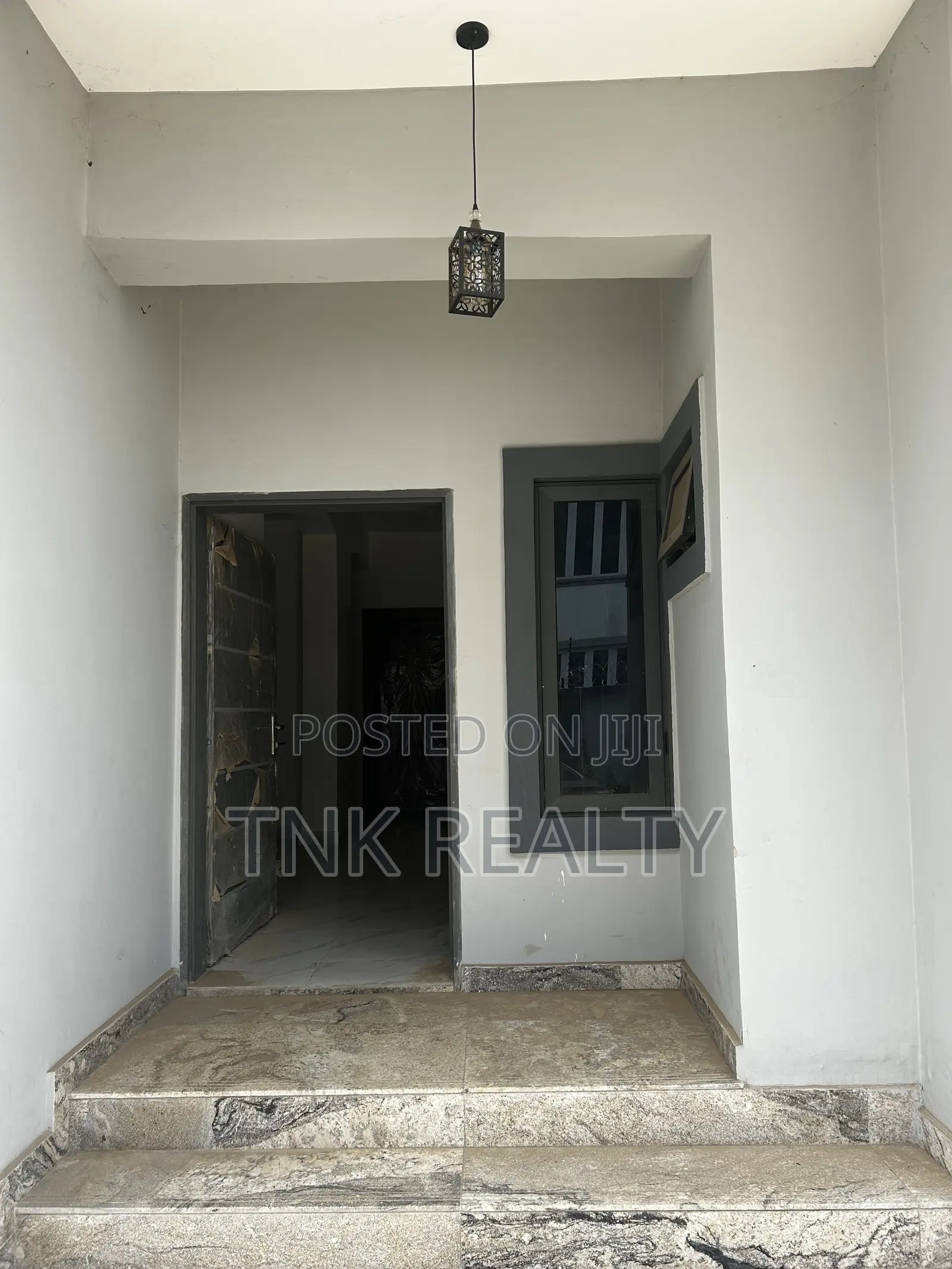 Furnished 4bdrm Townhouse/Terrace in Jahi for sale