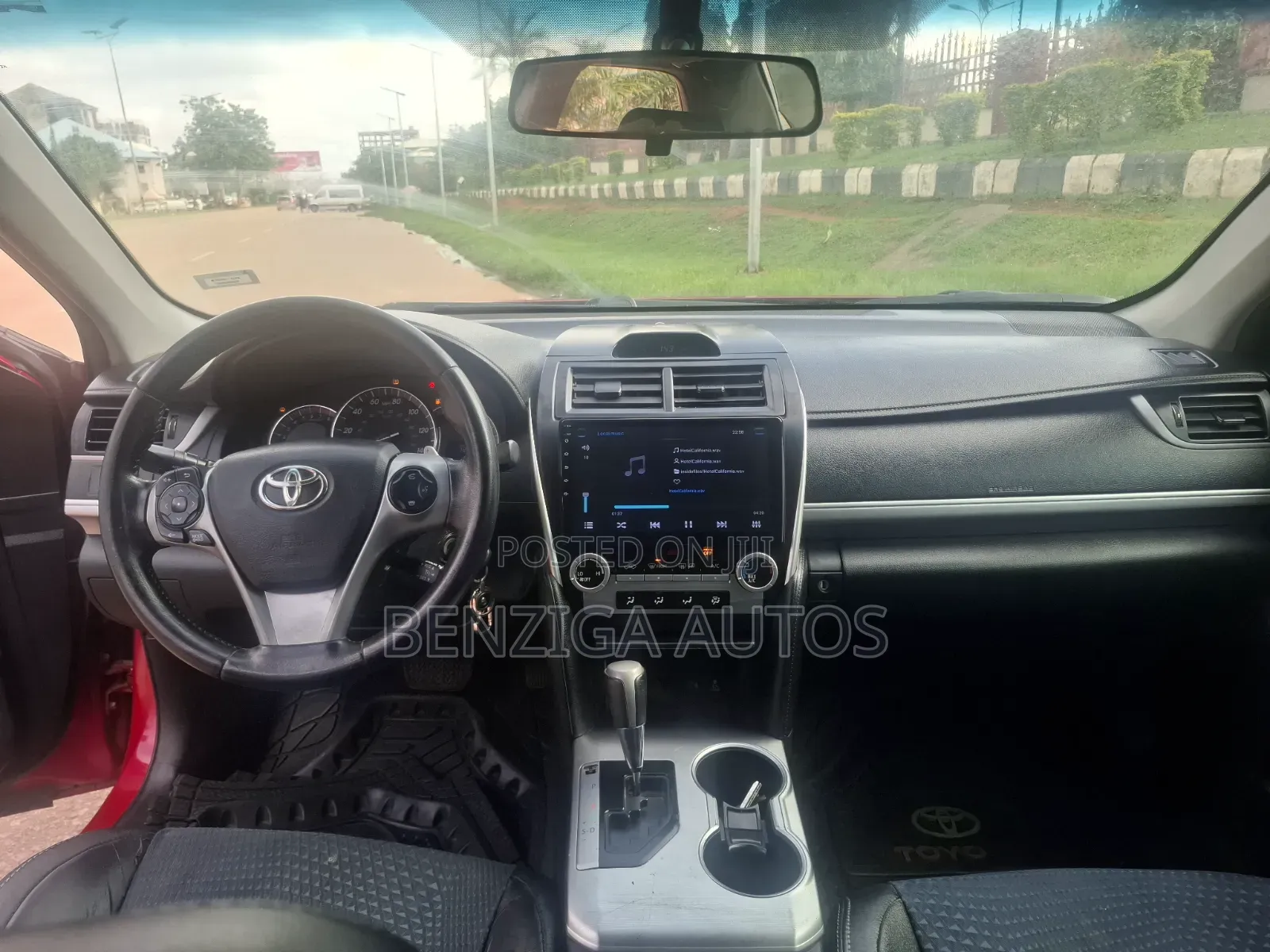 Toyota Camry 2014 Red