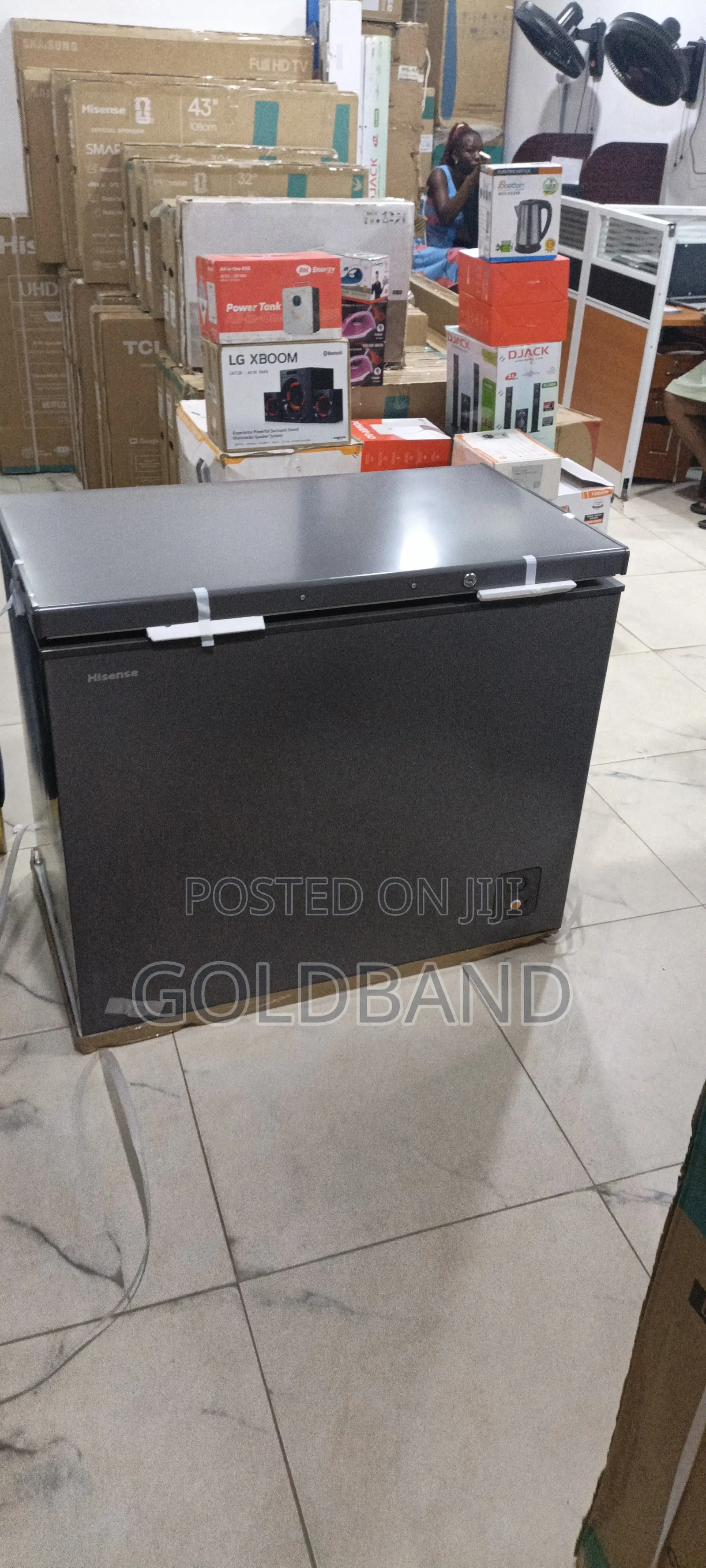 Shop Hisense 250L Chest Freezer Online