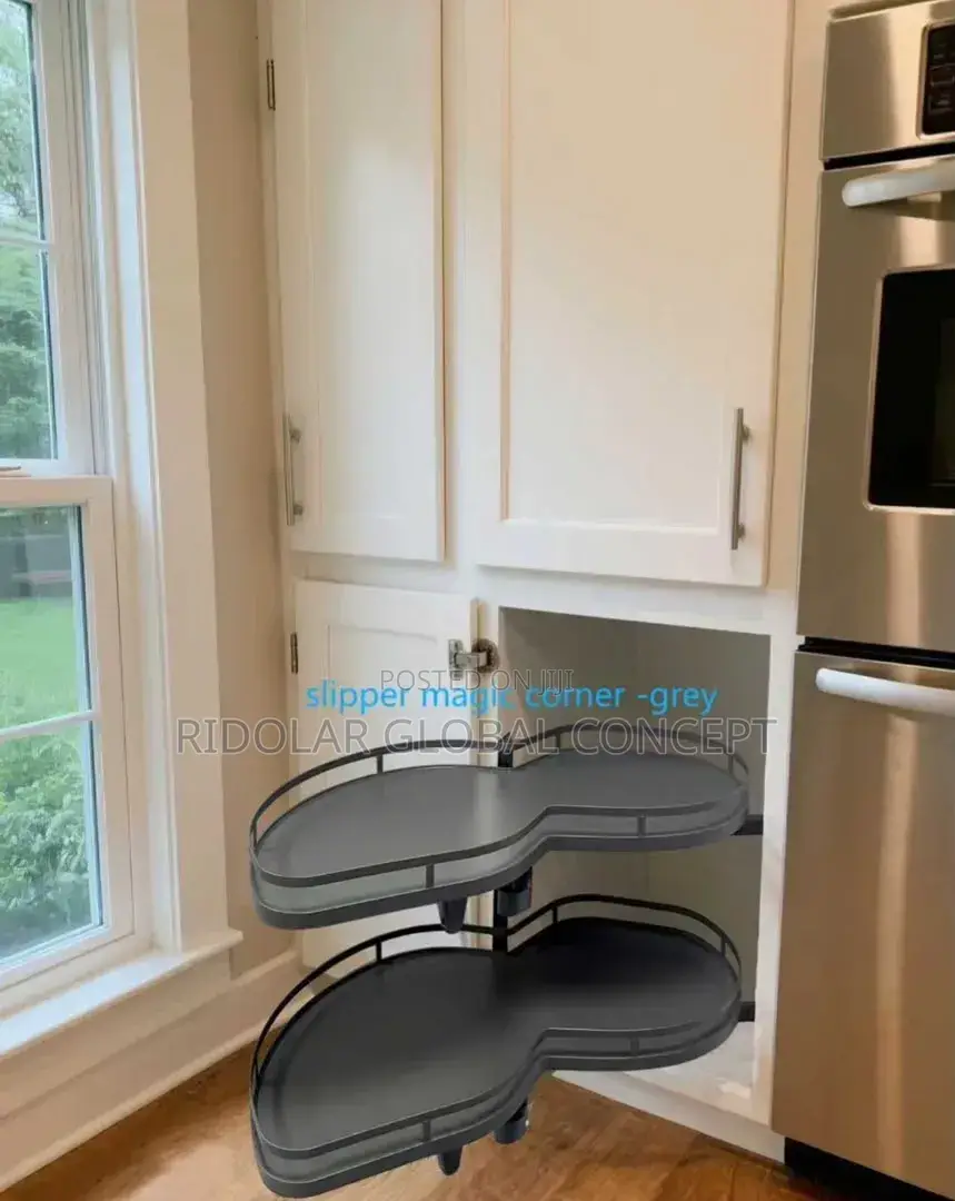 Built-in Slippers Magic Corner Gray
