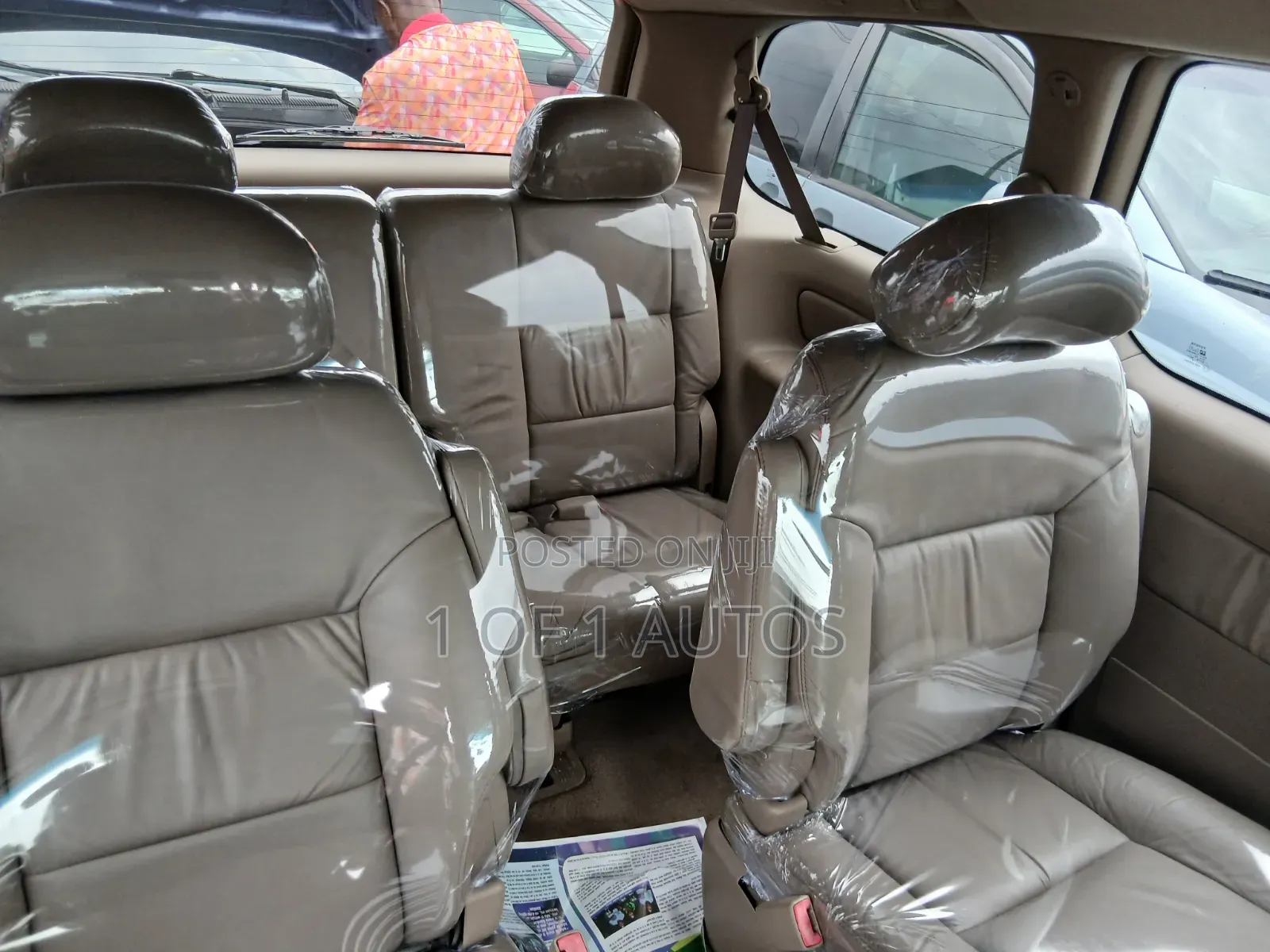 Toyota Sienna XLE 2002 Gold