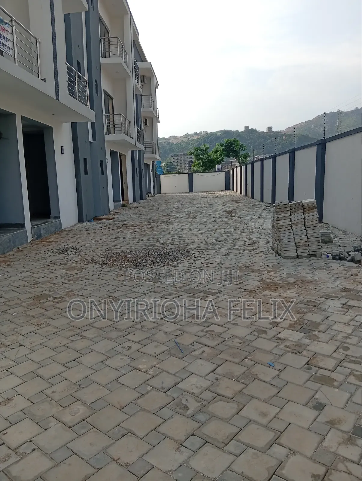 4bdrm Townhouse / Terrace in Katampe Main for rent