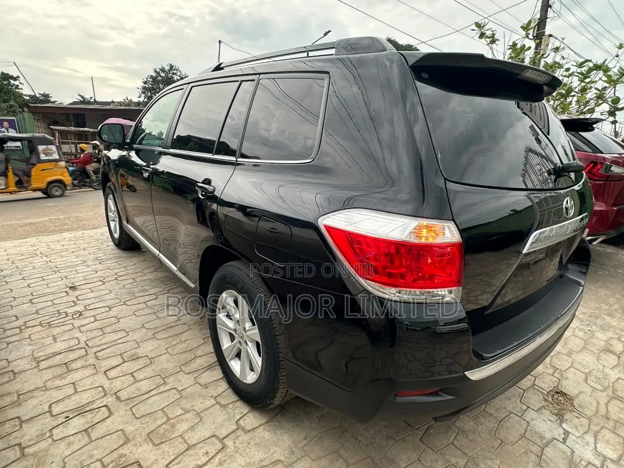 Toyota Highlander SE 2012 Black