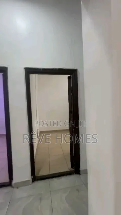 2bdrm Block of Flats in Pedro for rent