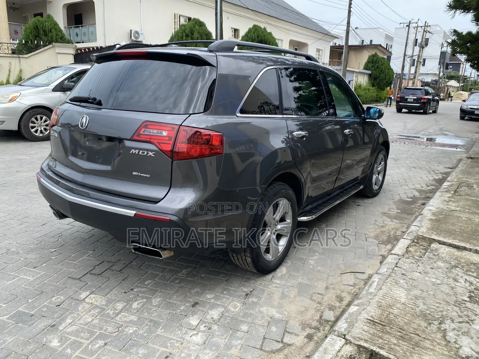 Acura MDX Technology Package SUV AWD (3.7L 6cyl 6A) 2011 Gray