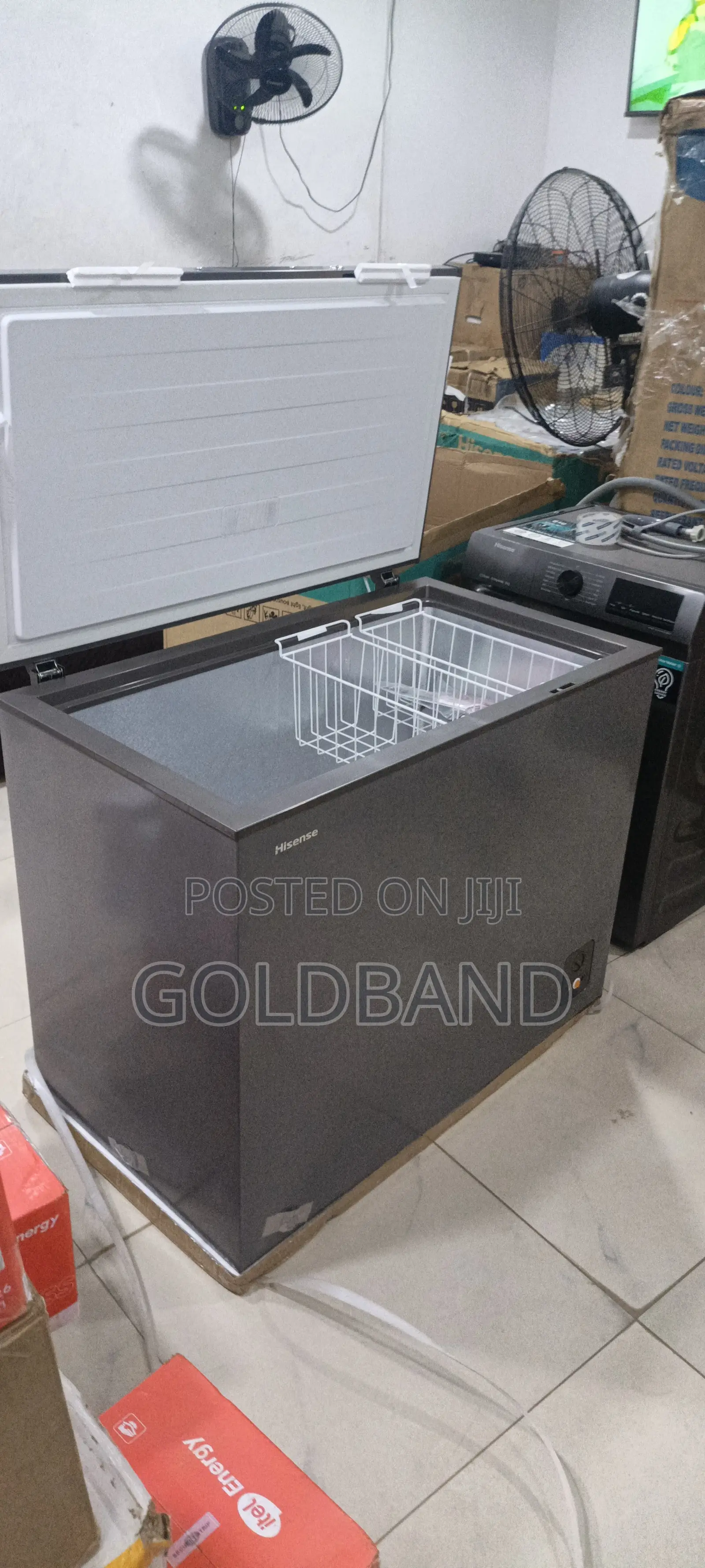 Hisense 340SH 250L Deep Freezer – Spacious Storage, Superior Cooling