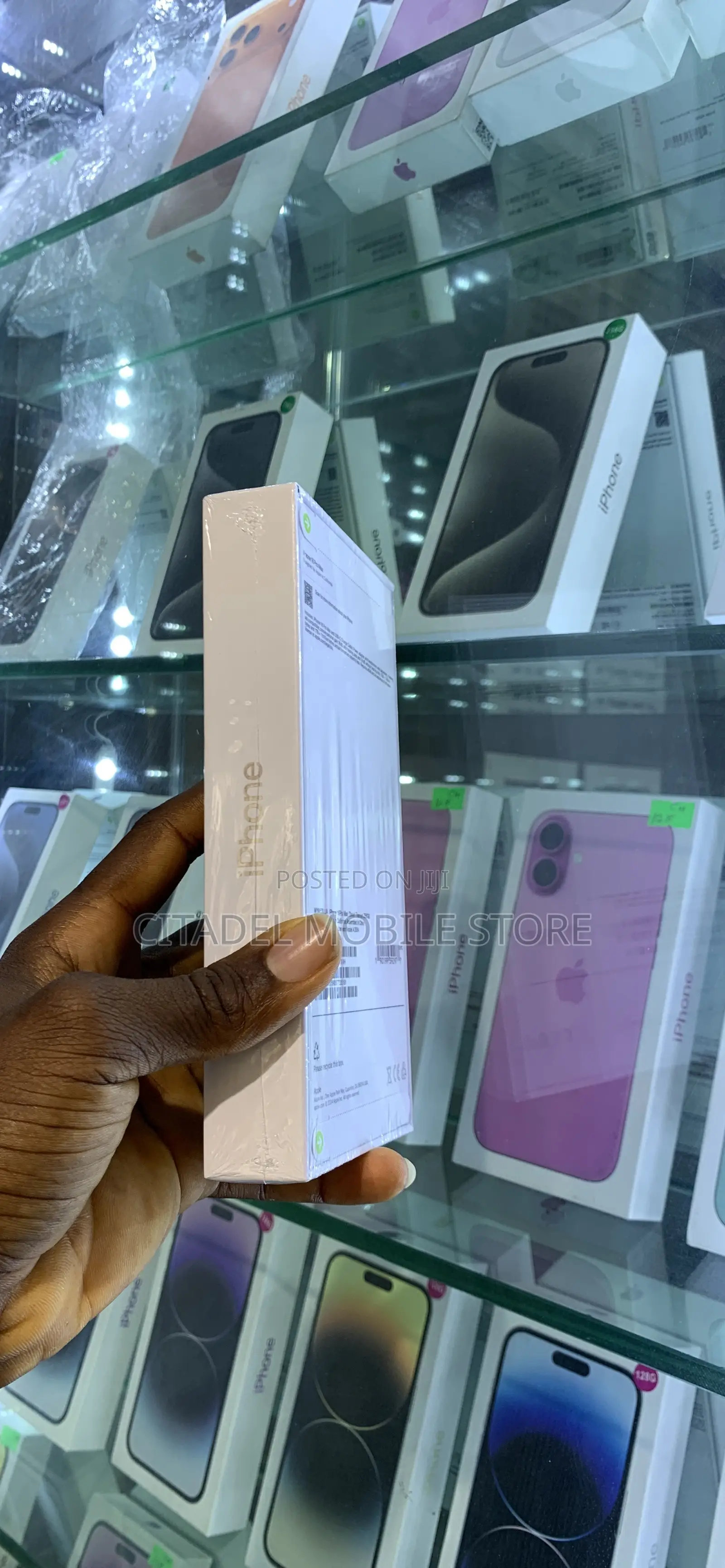 New Apple iPhone 16 Pro Max 256 GB Gold