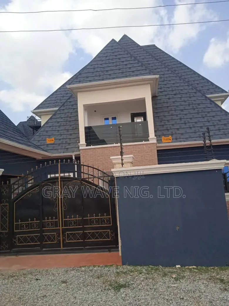 4bdrm Duplex in Sabon Lugbe for rent