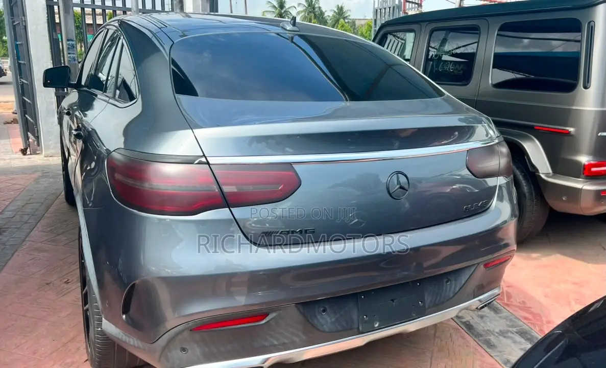 Mercedes-Benz GLE-Class AMG GLE 43 4MATIC 2018 Gray