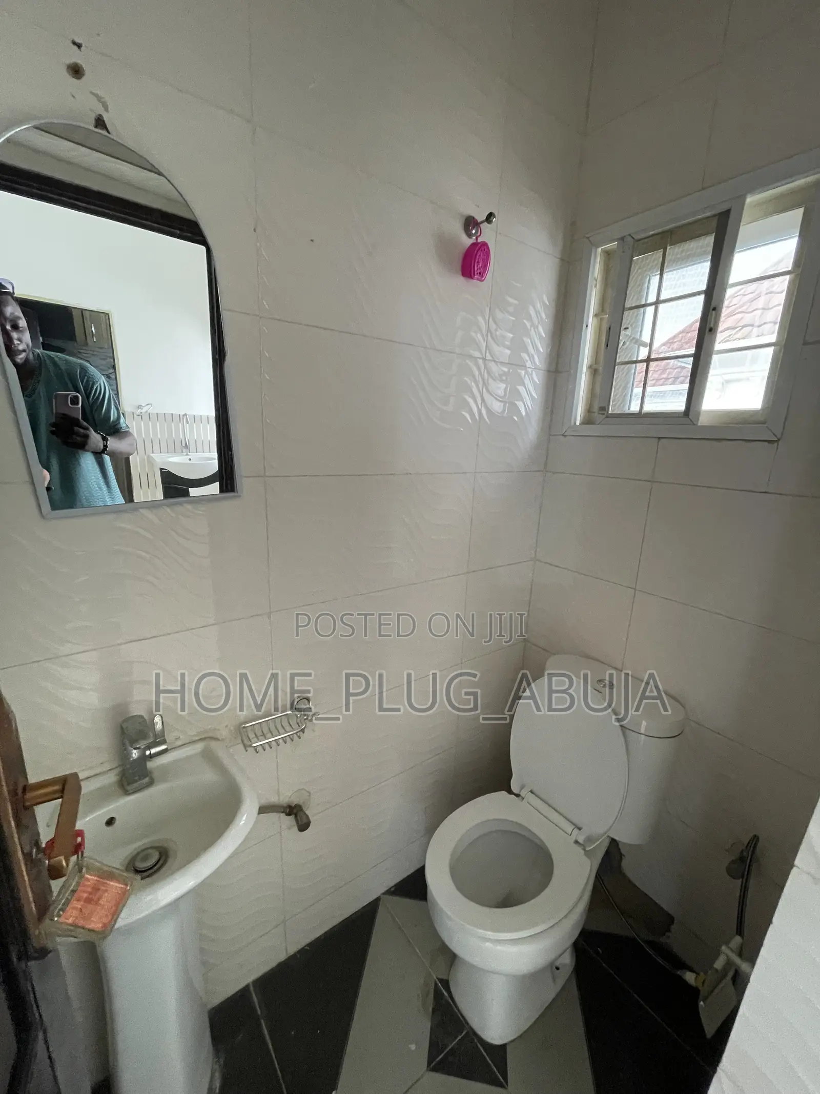 3bdrm Duplex in Mab Global Estate, Gwarinpa for rent