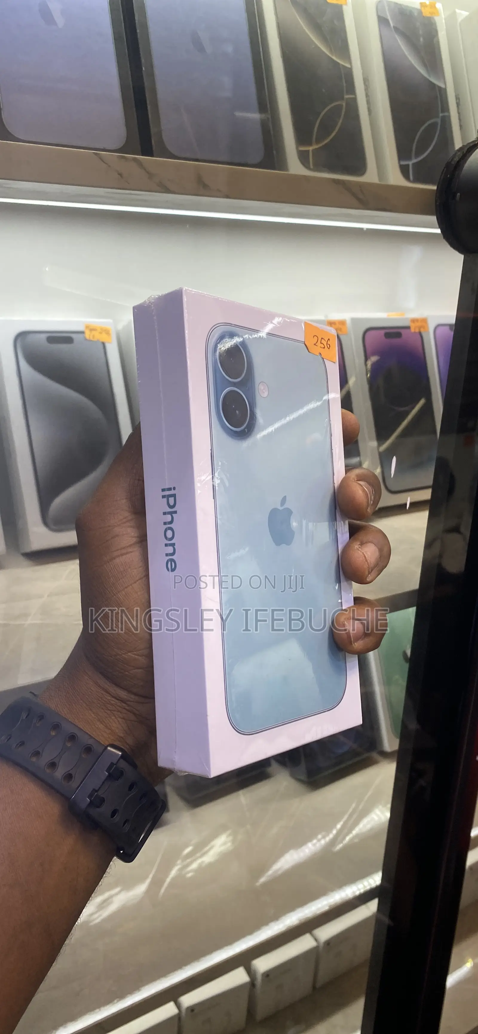 New Apple iPhone 16 256 GB Green
