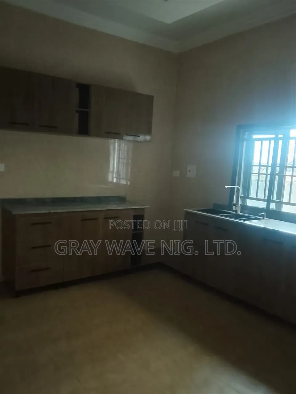 3bdrm Apartment in Sabon Lugbe for rent