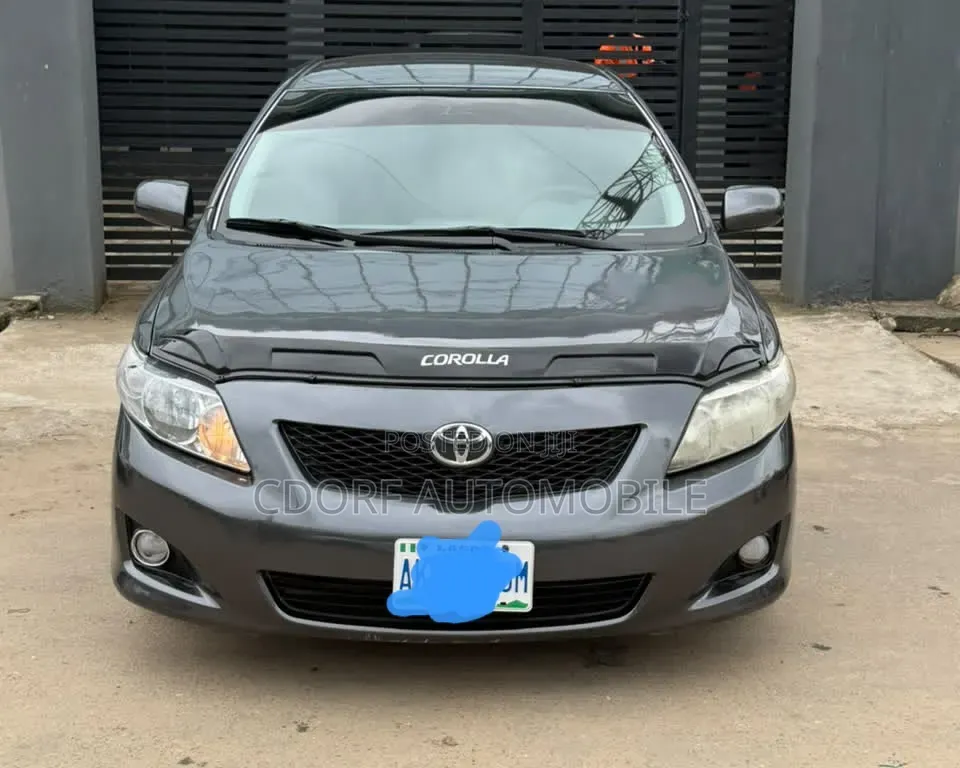 Toyota Corolla 2010 Gray