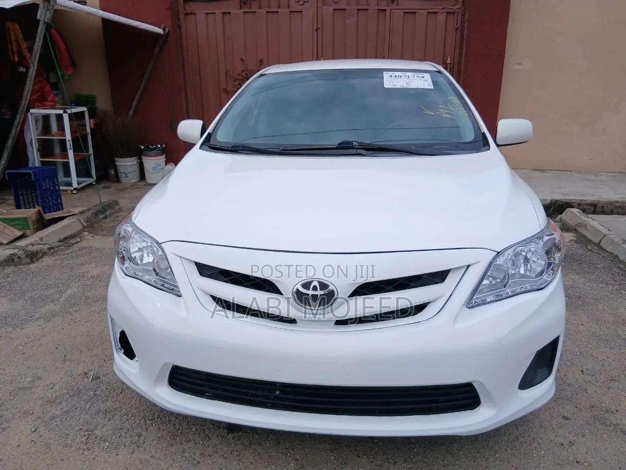 Toyota Corolla LE 4dr Sedan (1.8L 4cyl 4A) 2013 White