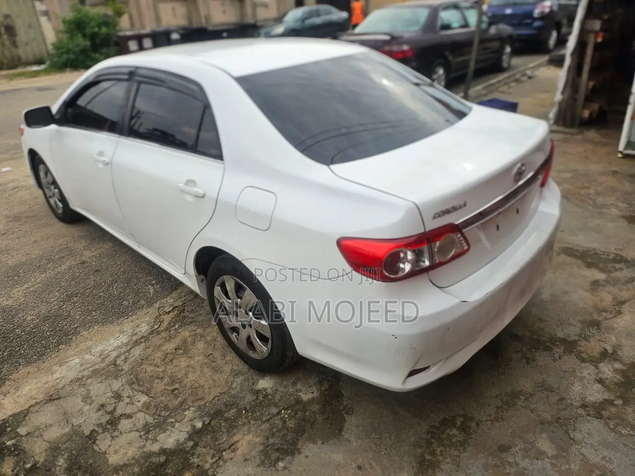 Toyota Corolla LE 4dr Sedan (1.8L 4cyl 4A) 2013 White