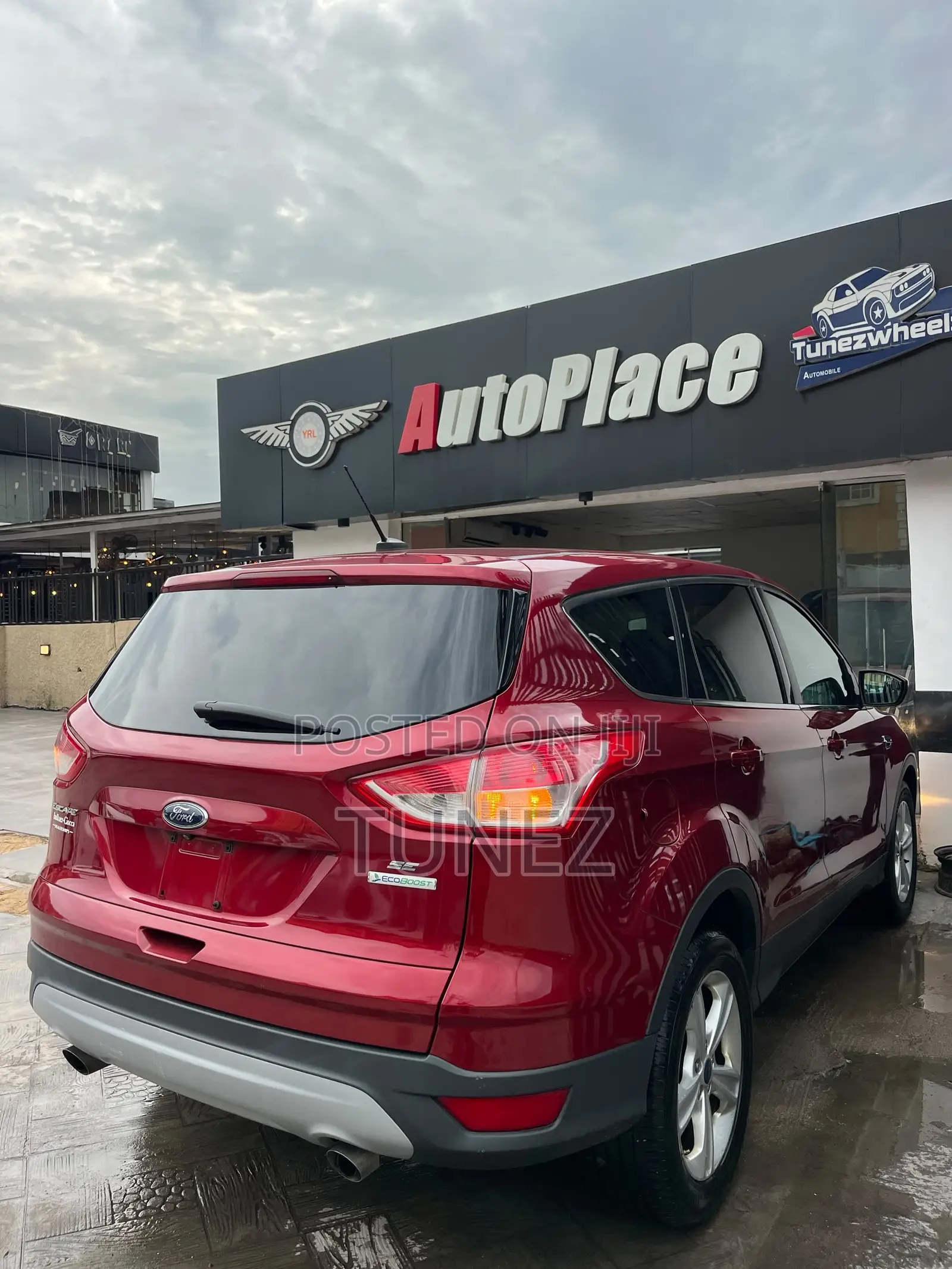 Ford Escape SE 4dr SUV (1.6L 4cyl Turbo 6A) 2014 Red