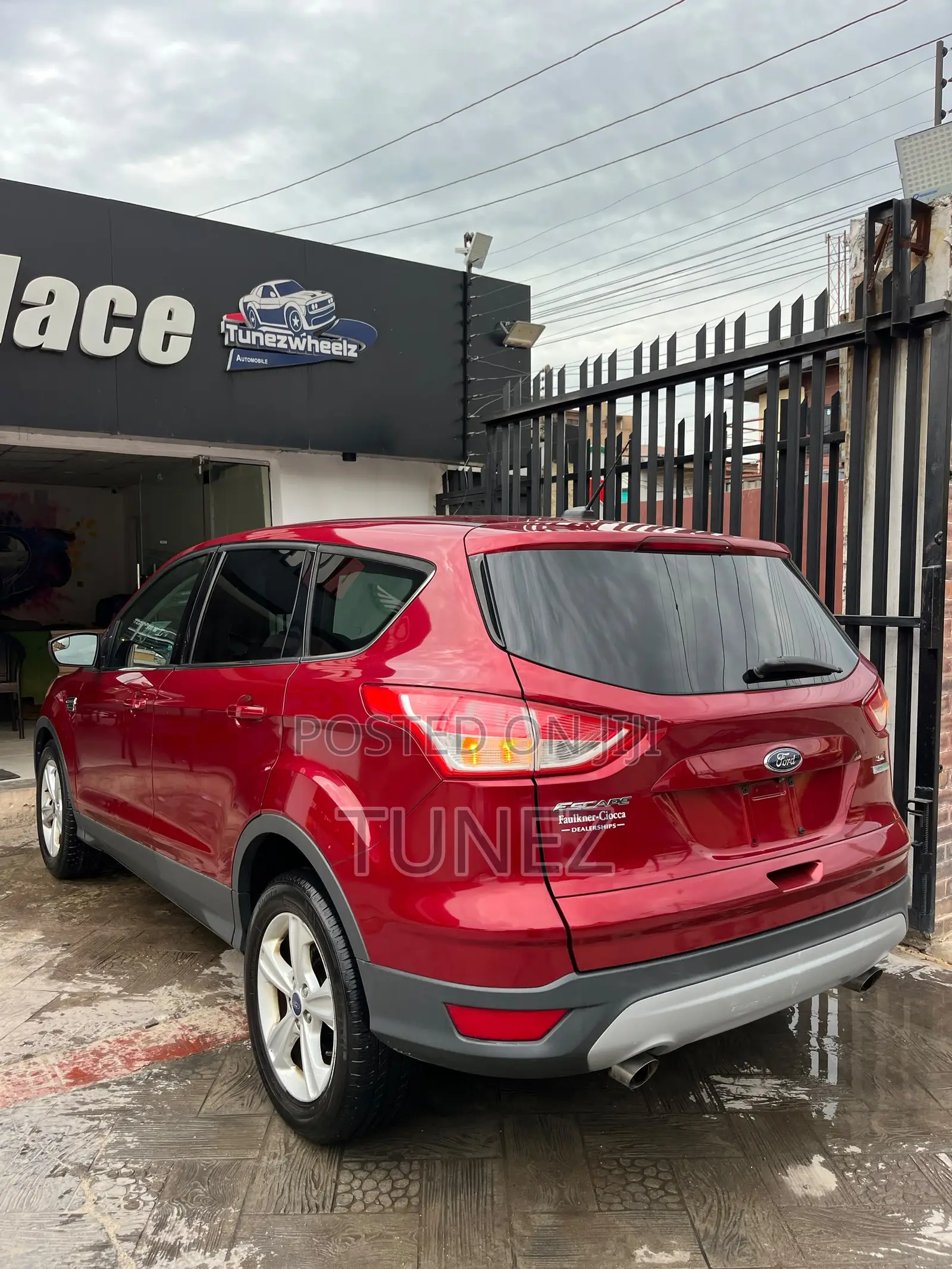 Ford Escape SE 4dr SUV (1.6L 4cyl Turbo 6A) 2014 Red