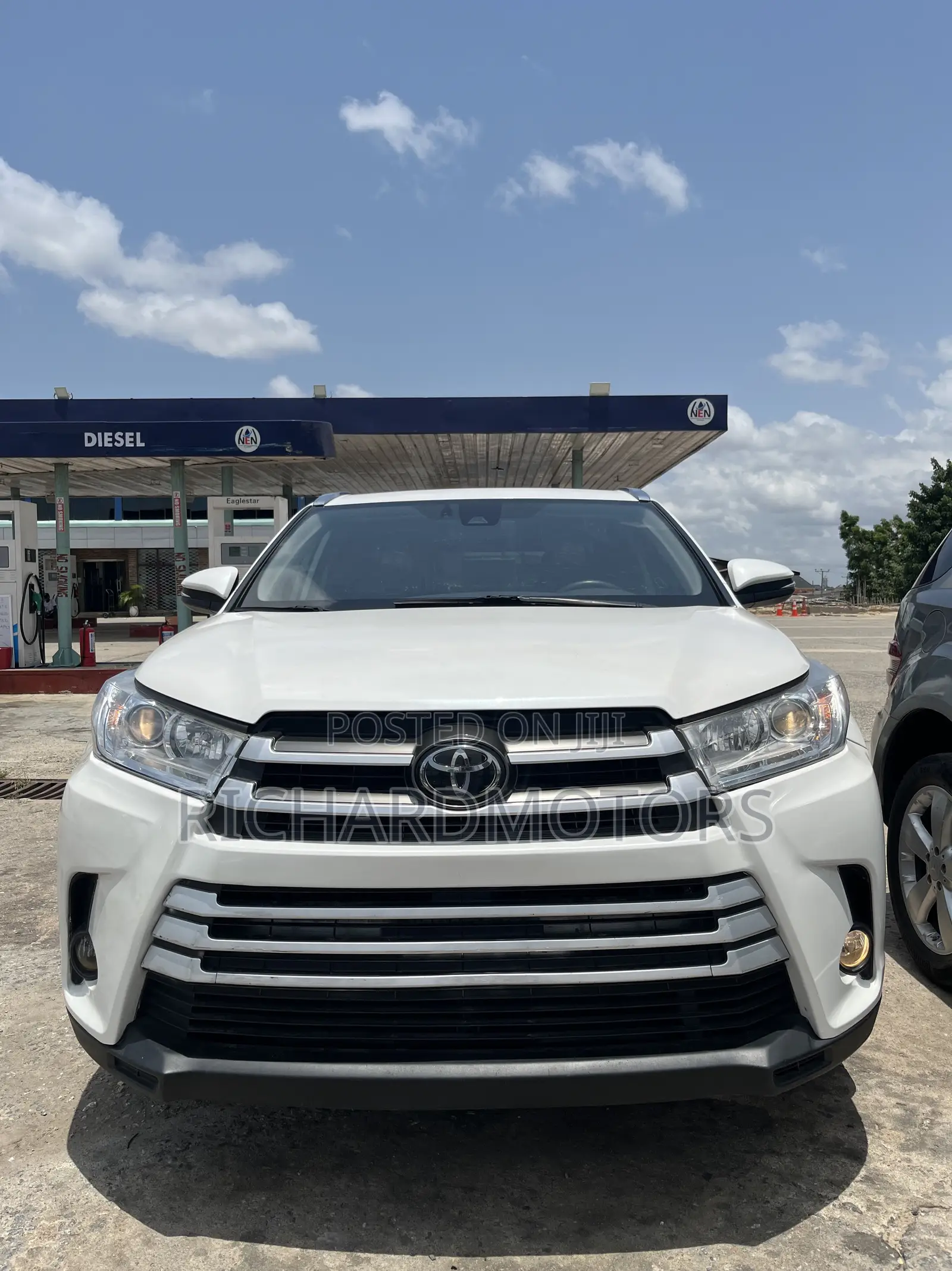 Toyota Highlander XLE 2019 White