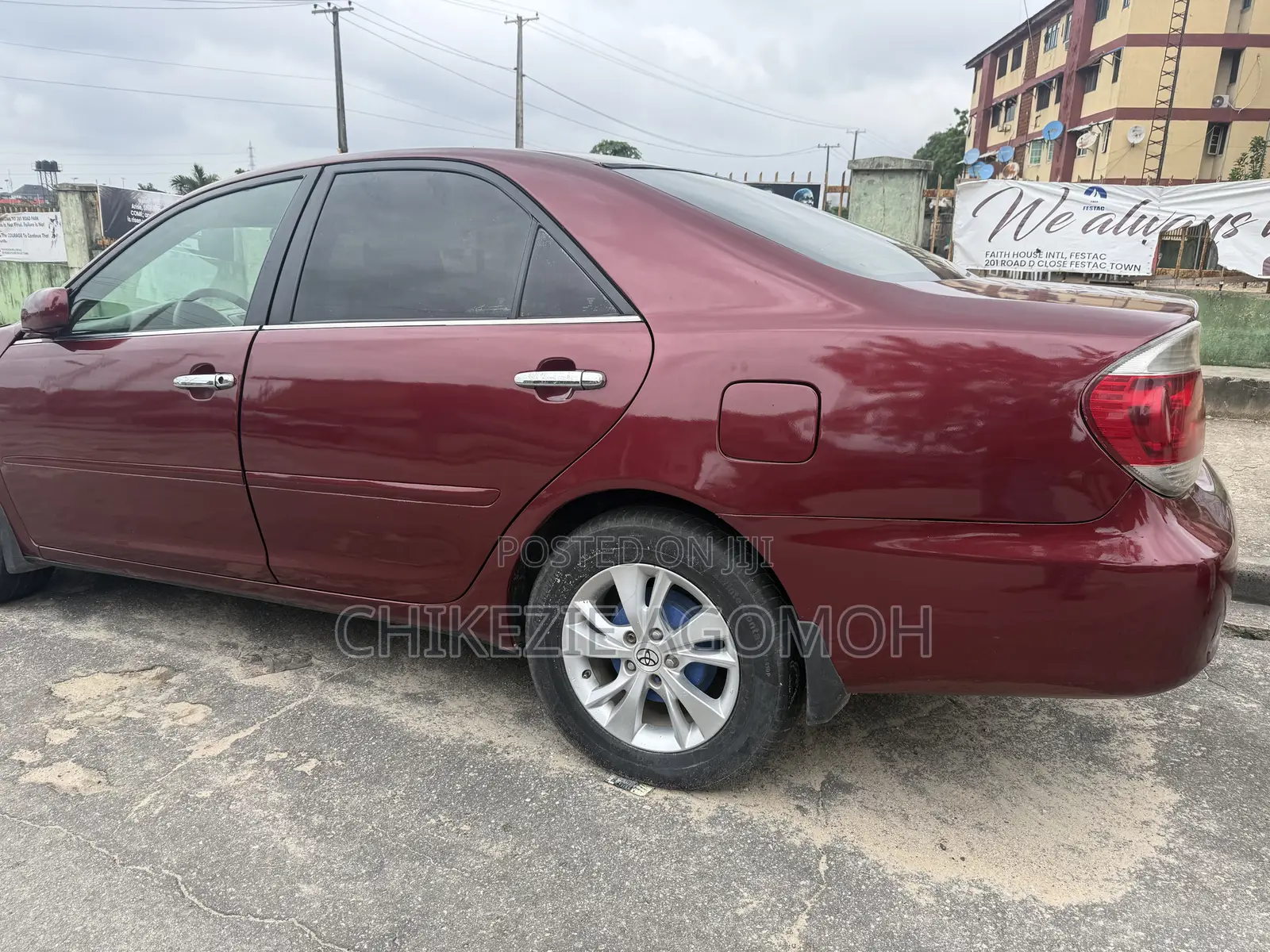 Toyota Camry LE 4dr Sedan (2.4L 4cyl 5A) 2005 Red
