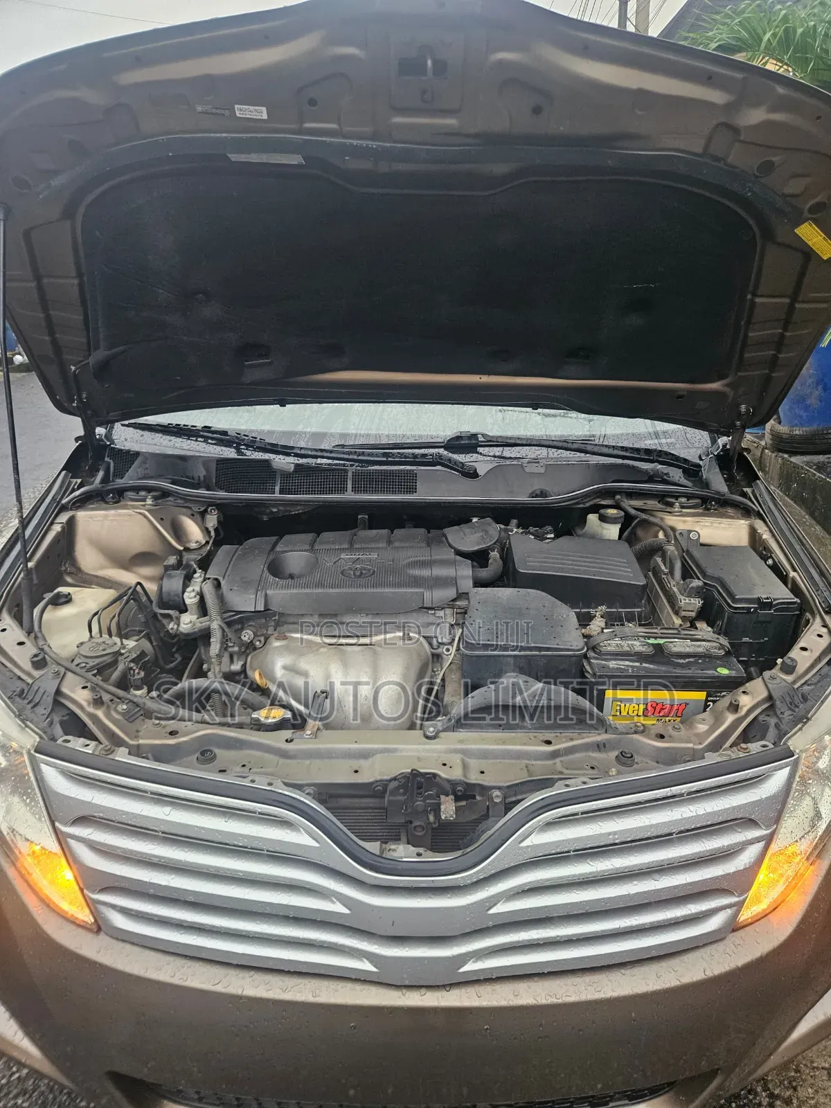 Toyota Venza AWD 2011 Brown