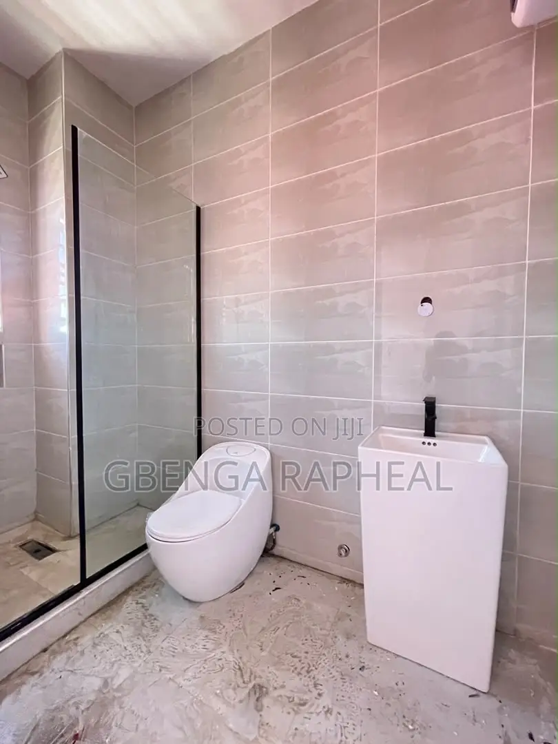 4bdrm Townhouse/Terrace in Oniru Vi Lagos, Victoria Island for sale