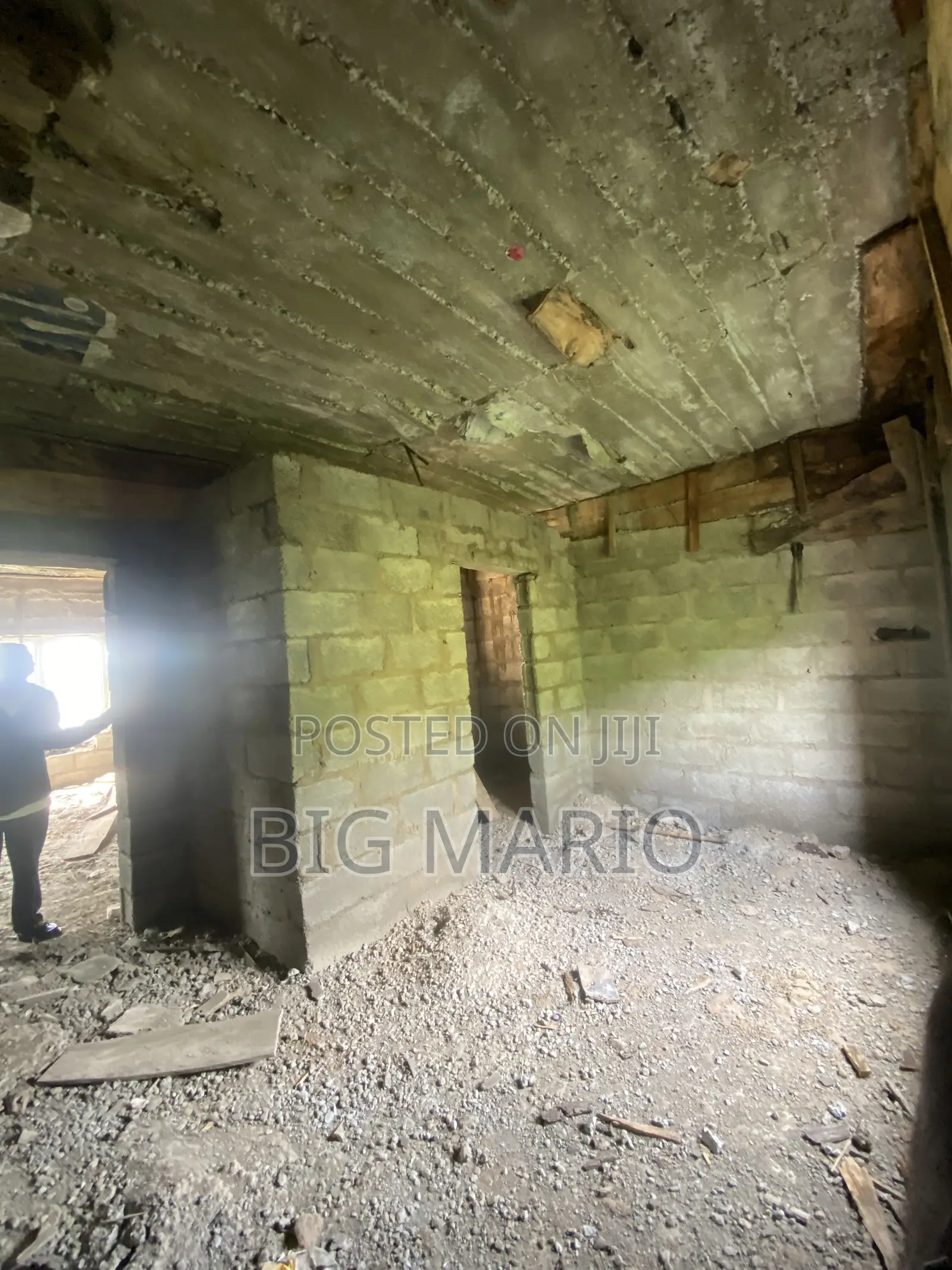 4bdrm Duplex in Brains And Hammers, Life Camp for sale
