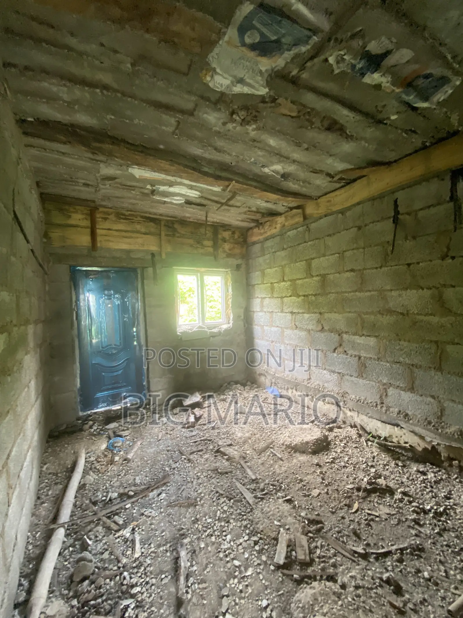 4bdrm Duplex in Brains And Hammers, Life Camp for sale