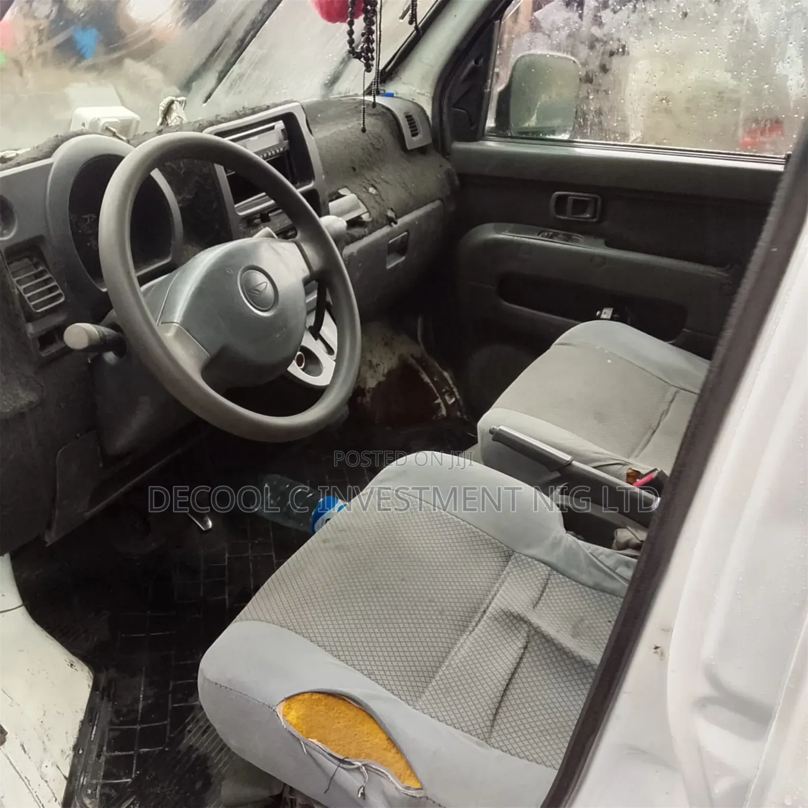 Toyota HiAce 2010 White
