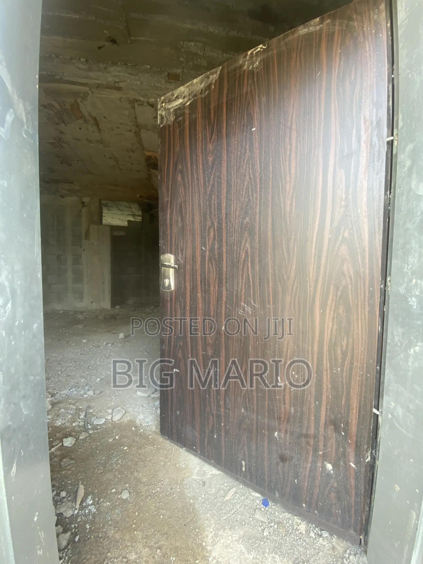 4bdrm Duplex in Brains And Hammers, Life Camp for sale
