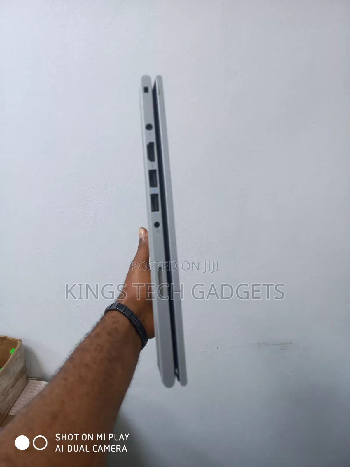 Laptop Dell Inspiron 13 7359 8GB Intel Core i3 SSD 256GB