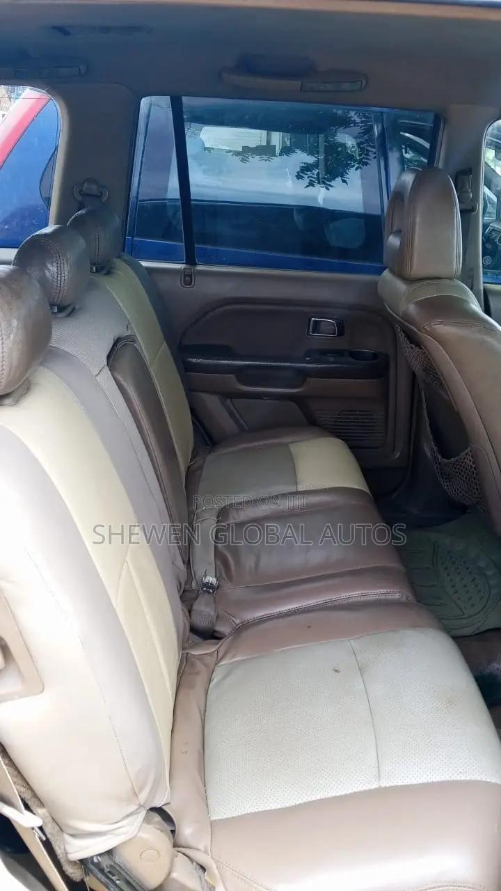 Honda Pilot 2004 Black