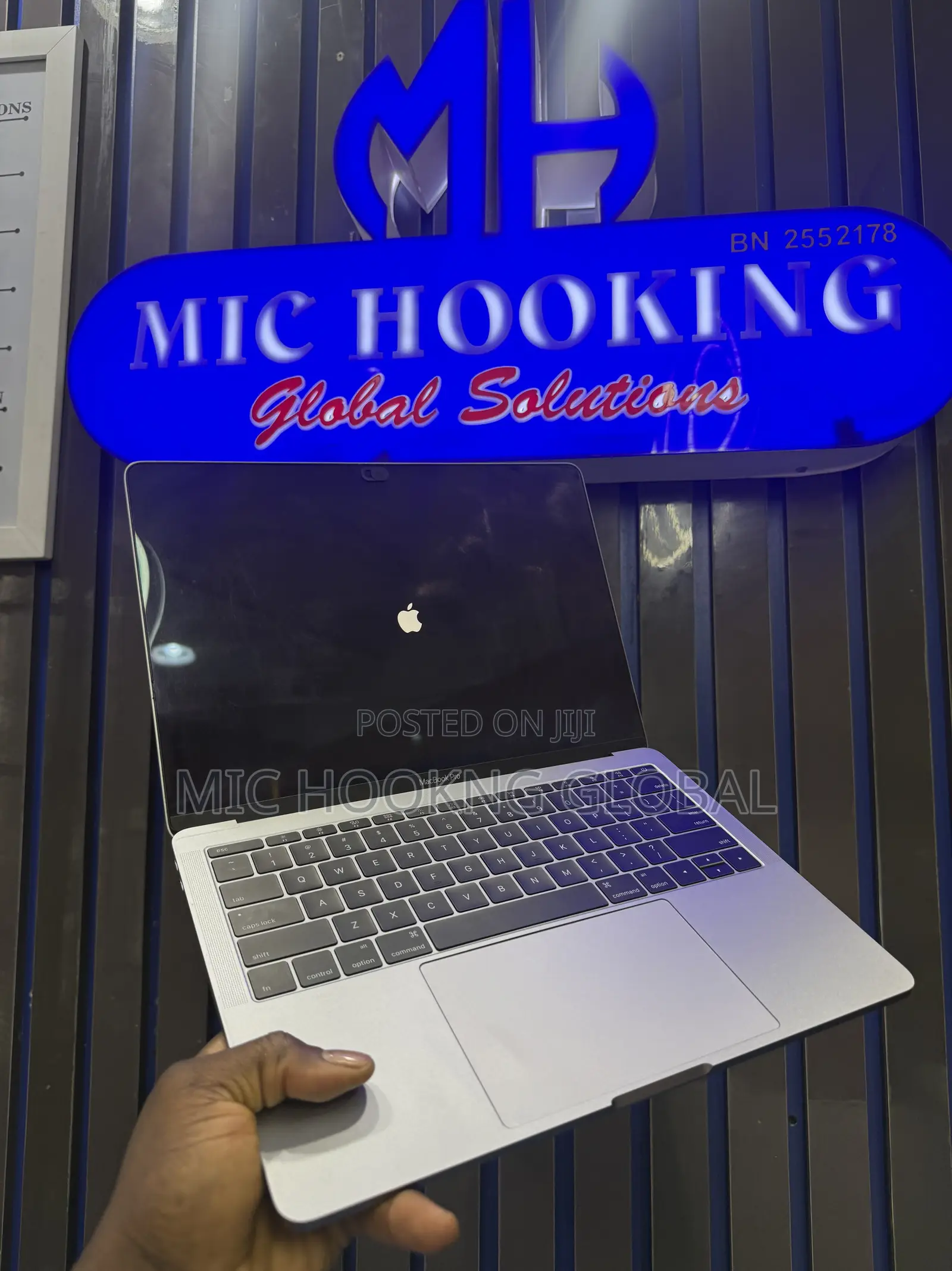 Laptop Apple MacBook Pro 2017 16GB Intel Core i5 SSD 256GB