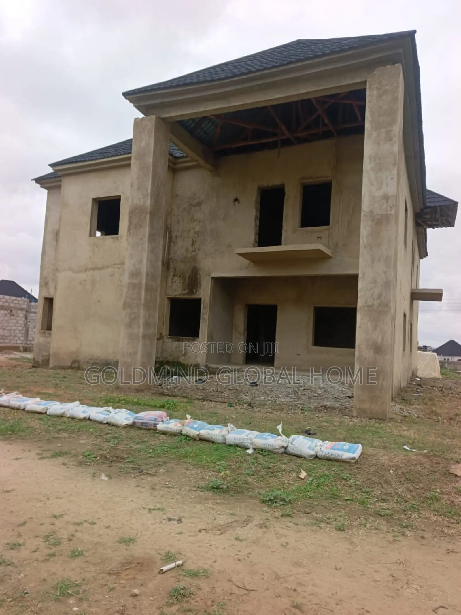5bdrm Duplex in Lugbe District., FHA for sale